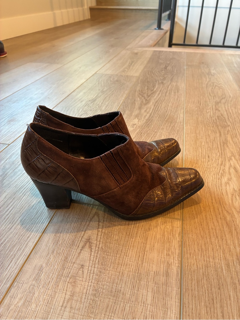 Brown Leather/Suede Western Block Heel Ankle Boot size 8M Womens Rodeo Festival